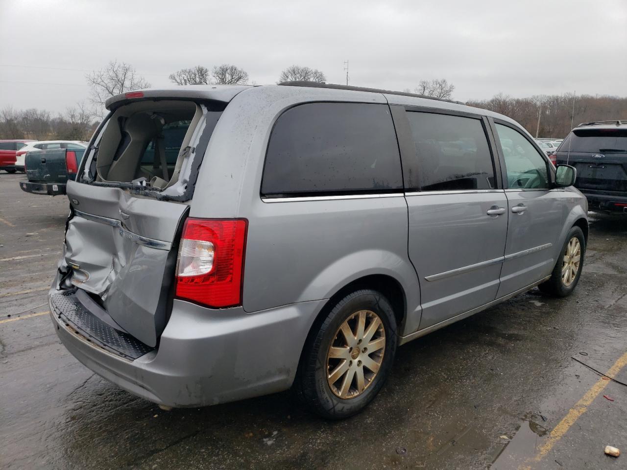 Изображение 3 2015 CHRYSLER TOWN & COUNTRY TOURING 2015 с VIN 2C4RC1BG2FR601696