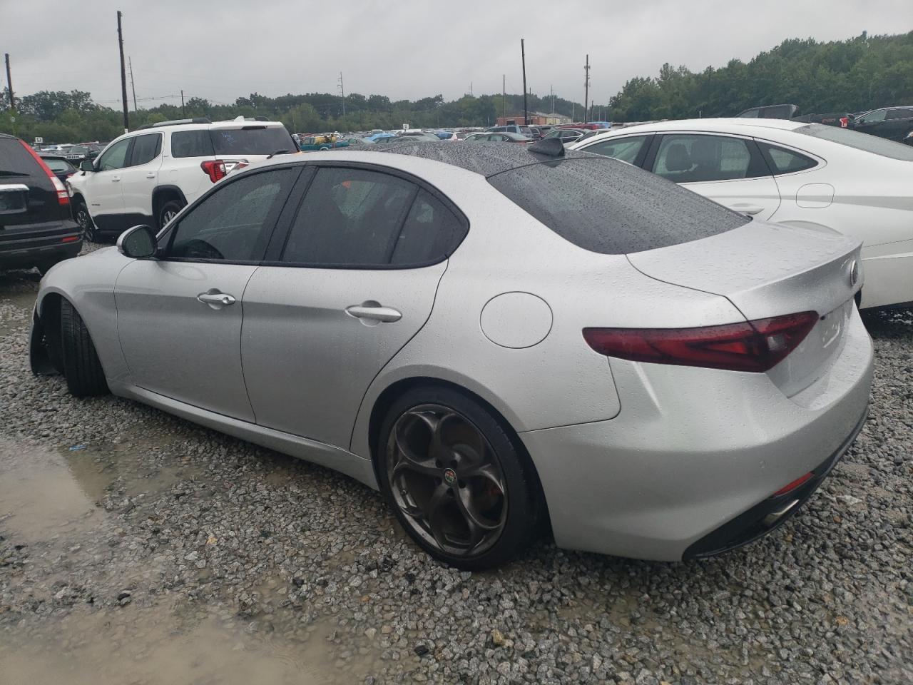 Obraz 2 z 2017 ALFA ROMEO GIULIA TI 2017 z VIN ZARFAECN4H7552637