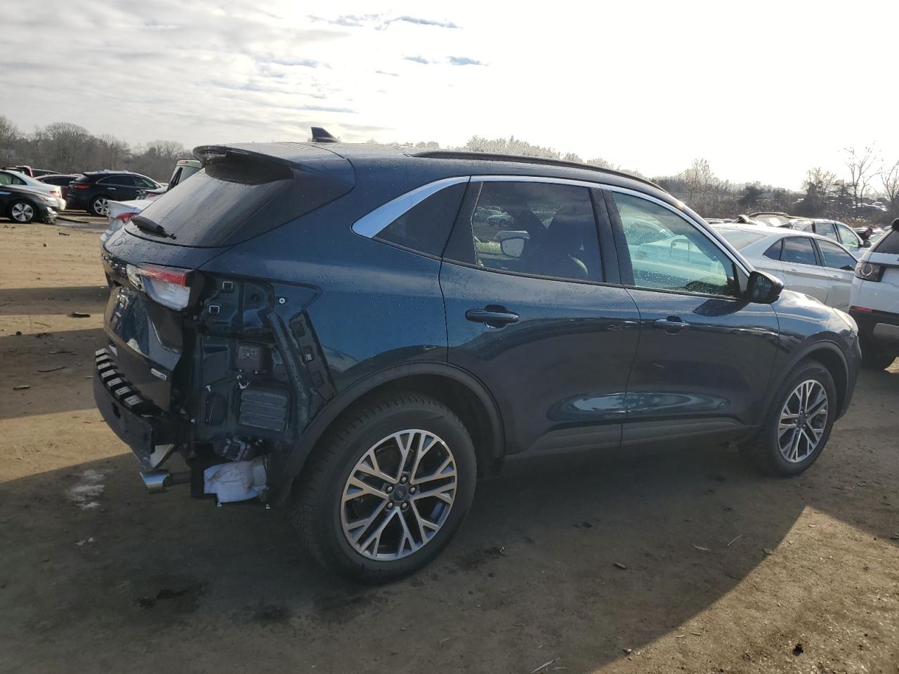 Image 3 of 2020 FORD ESCAPE SEL 2020 with VIN 1FMCU9H61LUA44399