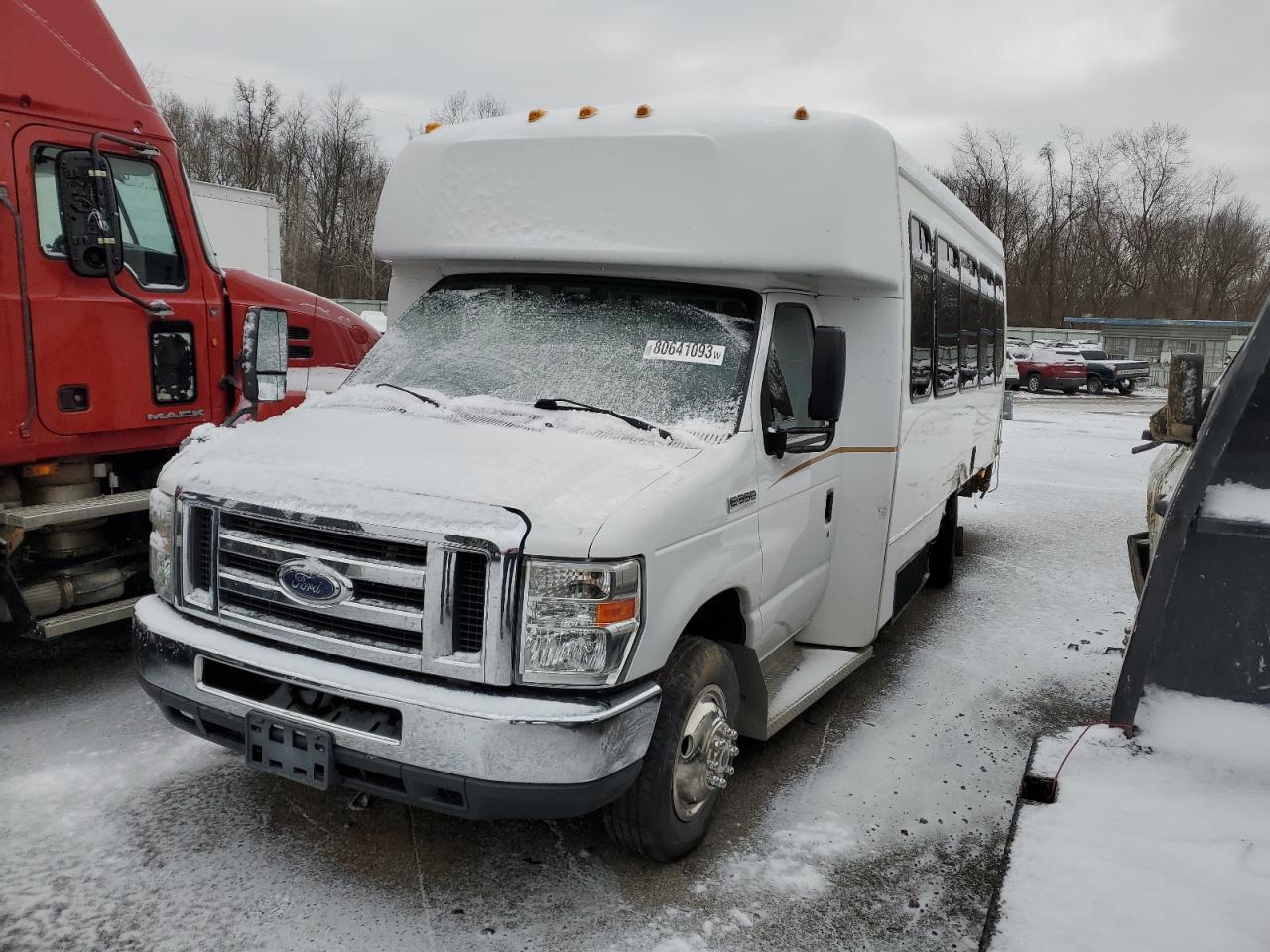 Obraz 1 z 2017 FORD ECONOLINE E350 SUPER DUTY CUTAWAY VAN 2017 z VIN 1FDEE3FS0HDC28470