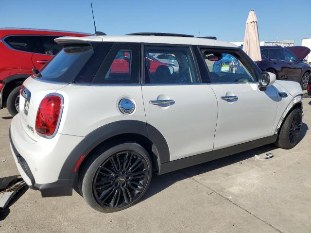Image 3 of 2024 MINI COOPER S 2024 with VIN WMW53DK06R2V02625