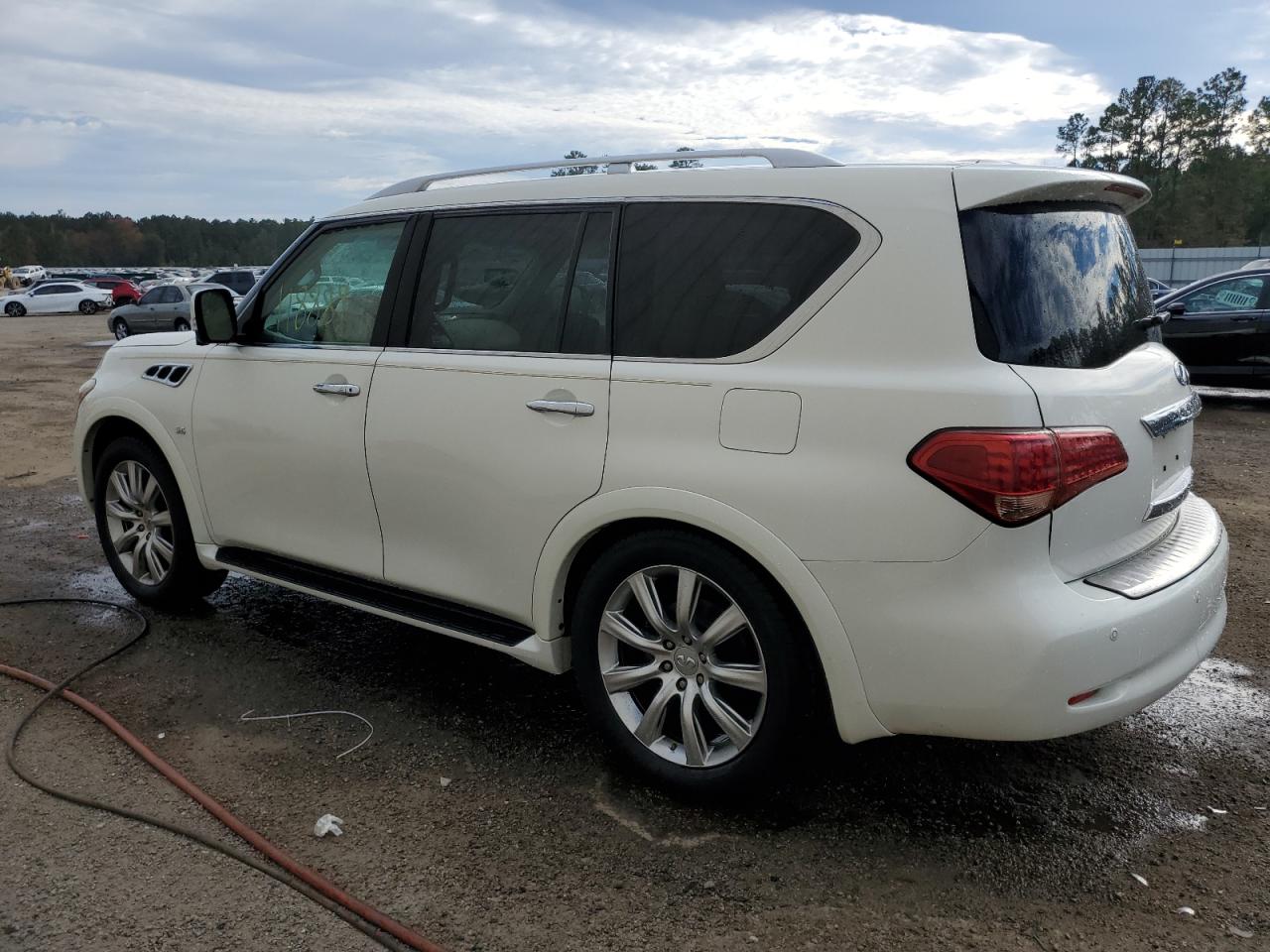 Image 2 of 2014 INFINITI QX80  2014 with VIN JN8AZ2NF8E9552257