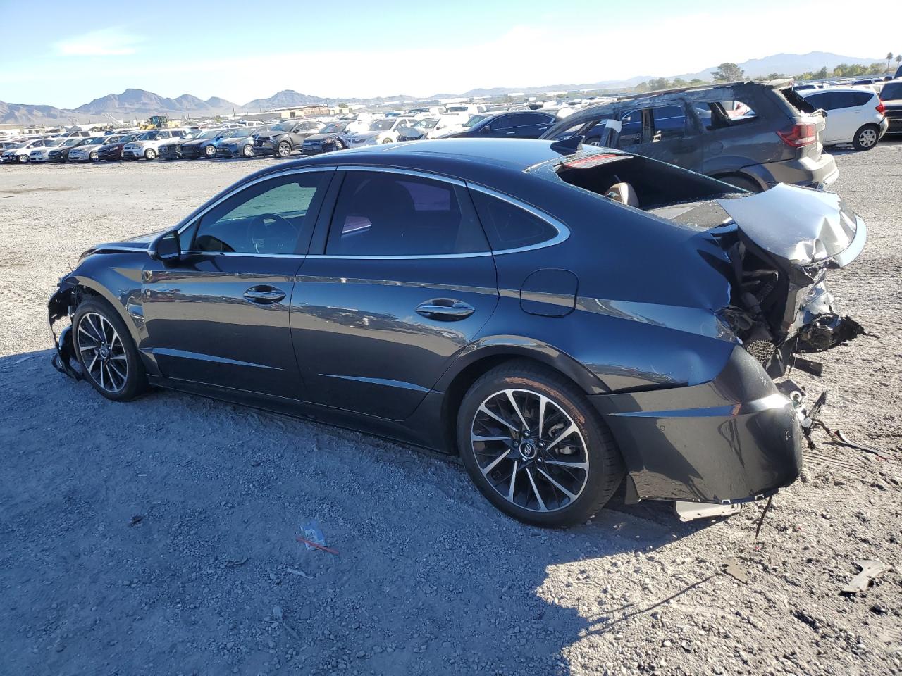 Image 2 of 2021 HYUNDAI SONATA LIMITED 2021 with VIN 5NPEH4J20MH097005