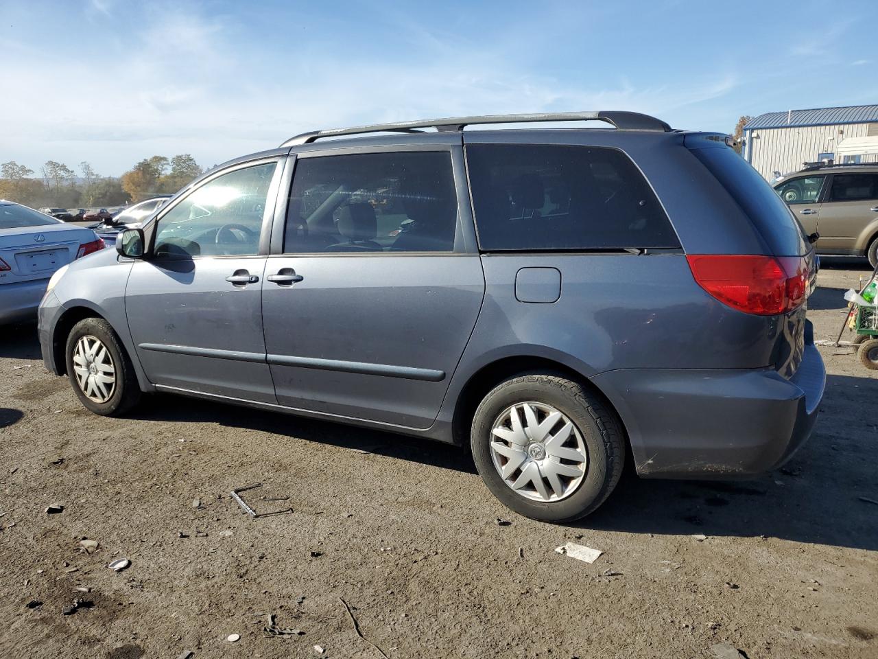 Изображение 2 2007 TOYOTA SIENNA CE 2007 с VIN 5TDZK23C77S015458