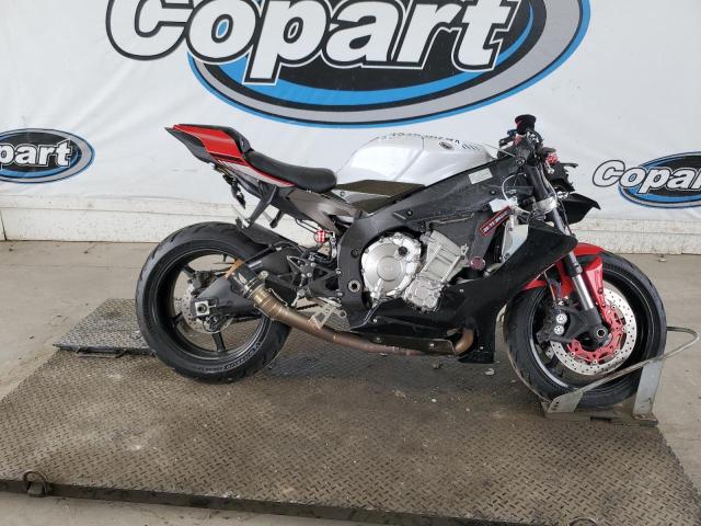 Изображение 1 2016 YAMAHA YZFR1S C 2016 с VIN JYARN42Y1GA000219