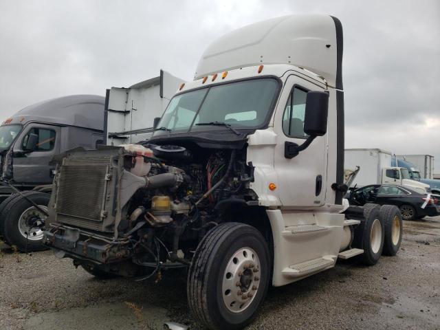 Изображение 2 2015 FREIGHTLINER CASCADIA 125  2015 с VIN 1FUJGED51FLGF3664