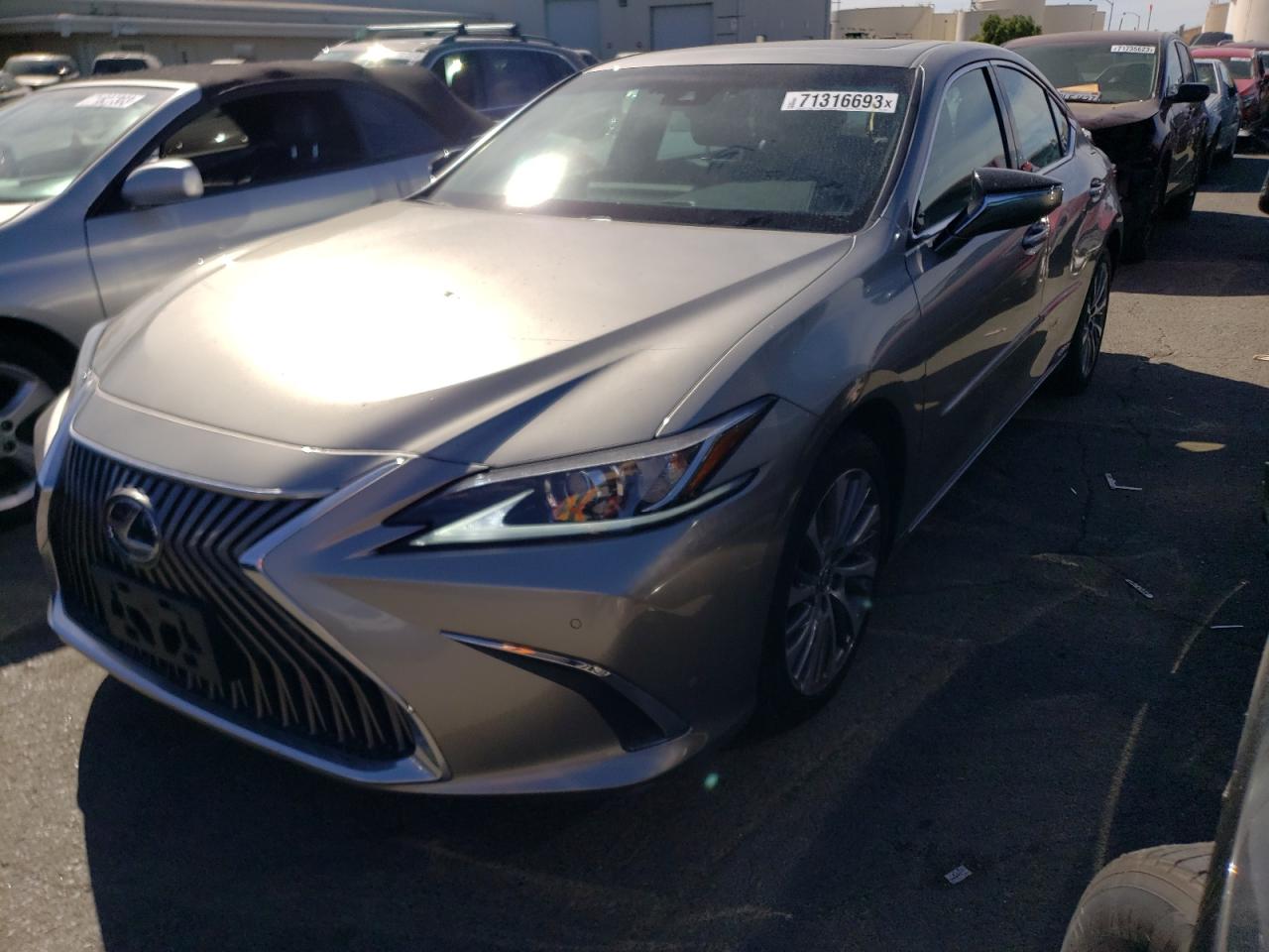 2020 LEXUS ES 300H 2020 image