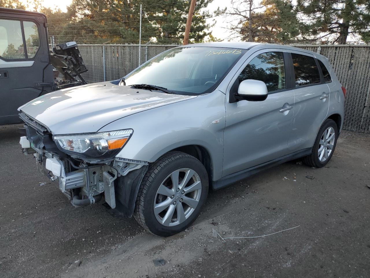 Obraz 2014 MITSUBISHI OUTLANDER SPORT ES 2014