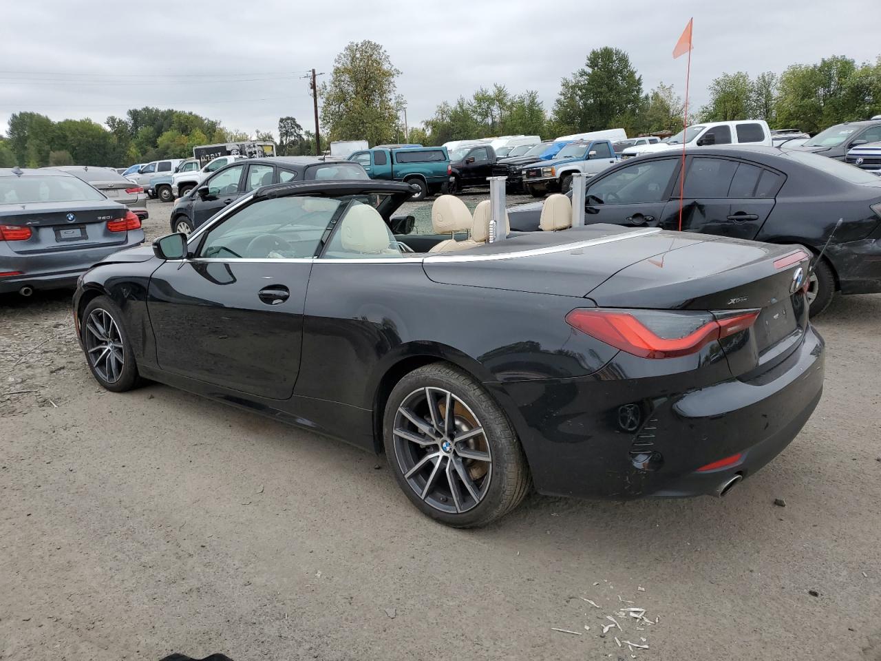 Obraz 2 z 2022 BMW 430XI  2022 z VIN WBA43AT00NCJ14061