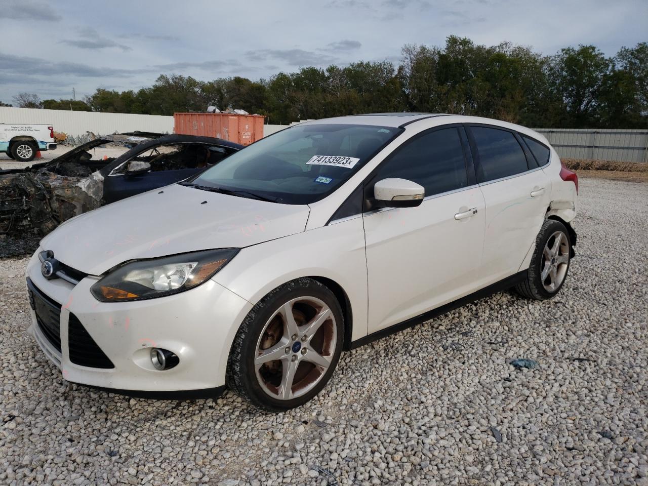 Obraz 1 z 2013 FORD FOCUS TITANIUM 2013 z VIN 1FADP3N22DL381322
