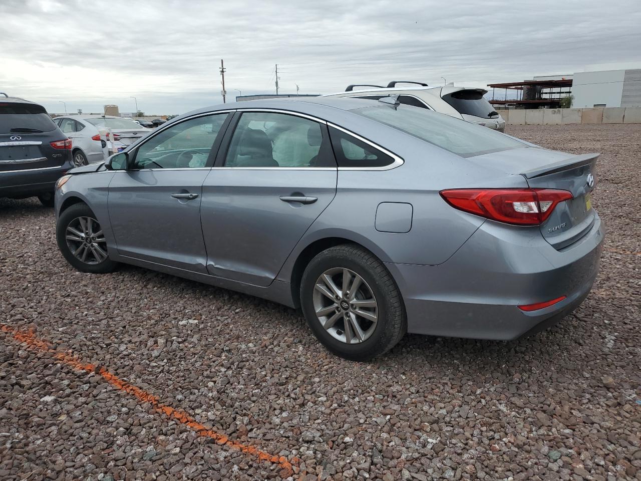 Obraz 2 z 2017 HYUNDAI SONATA SE 2017 z VIN 5NPE24AF5HH562159