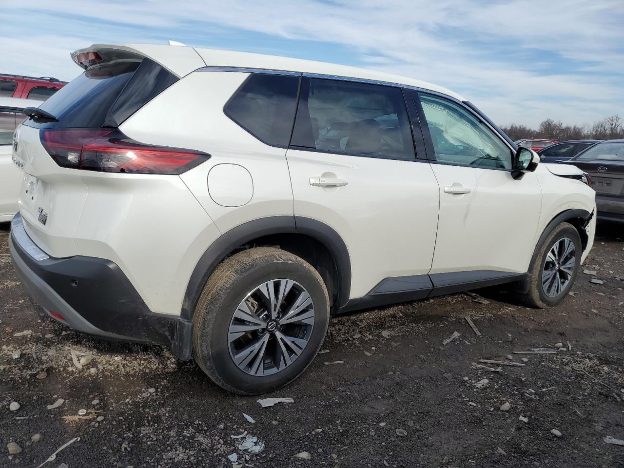 Image 3 of 2021 NISSAN ROGUE SV 2021 with VIN 5N1AT3BB5MC839783