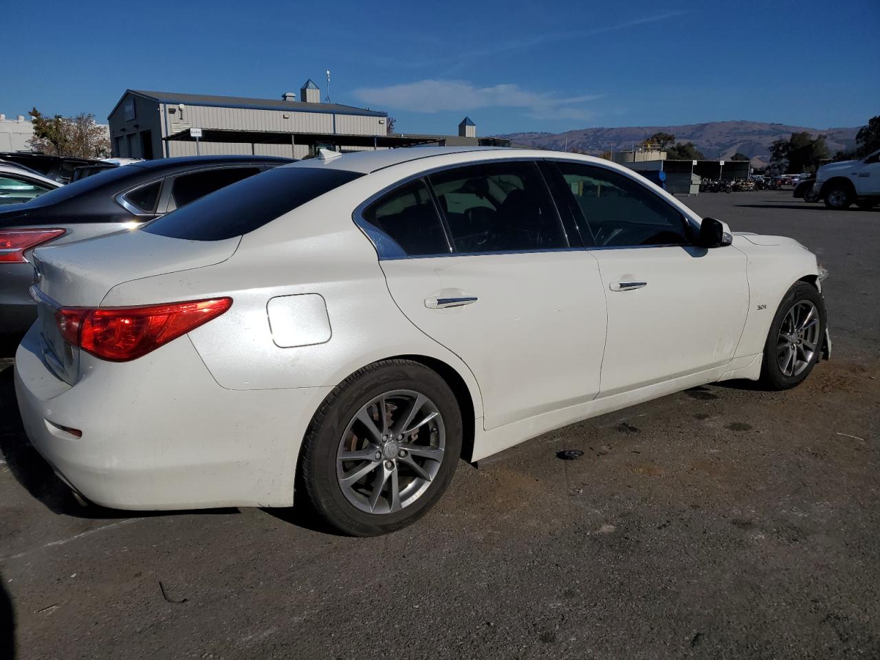 Image 3 of 2017 INFINITI Q50 PREMIUM 2017 with VIN JN1EV7AP1HM739848