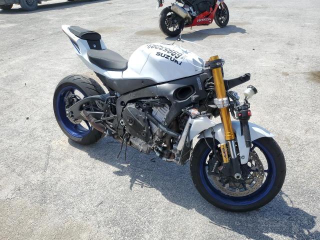 Изображение 1 2023 SUZUKI GSX-R1000 R 2023 с VIN JS1DM11H3P7100430