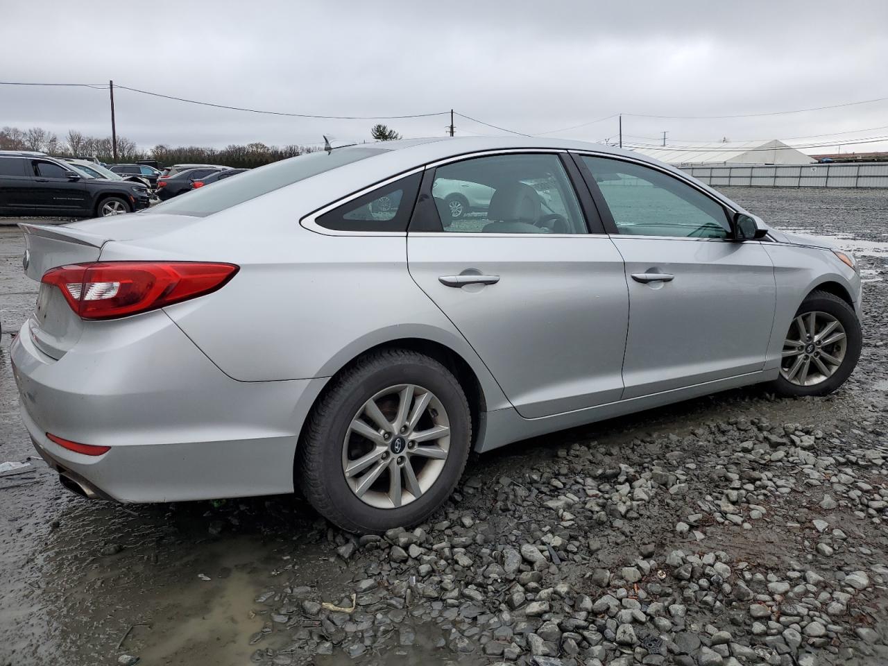 Image 3 of 2017 HYUNDAI SONATA SE 2017 with VIN 5NPE24AF7HH586415