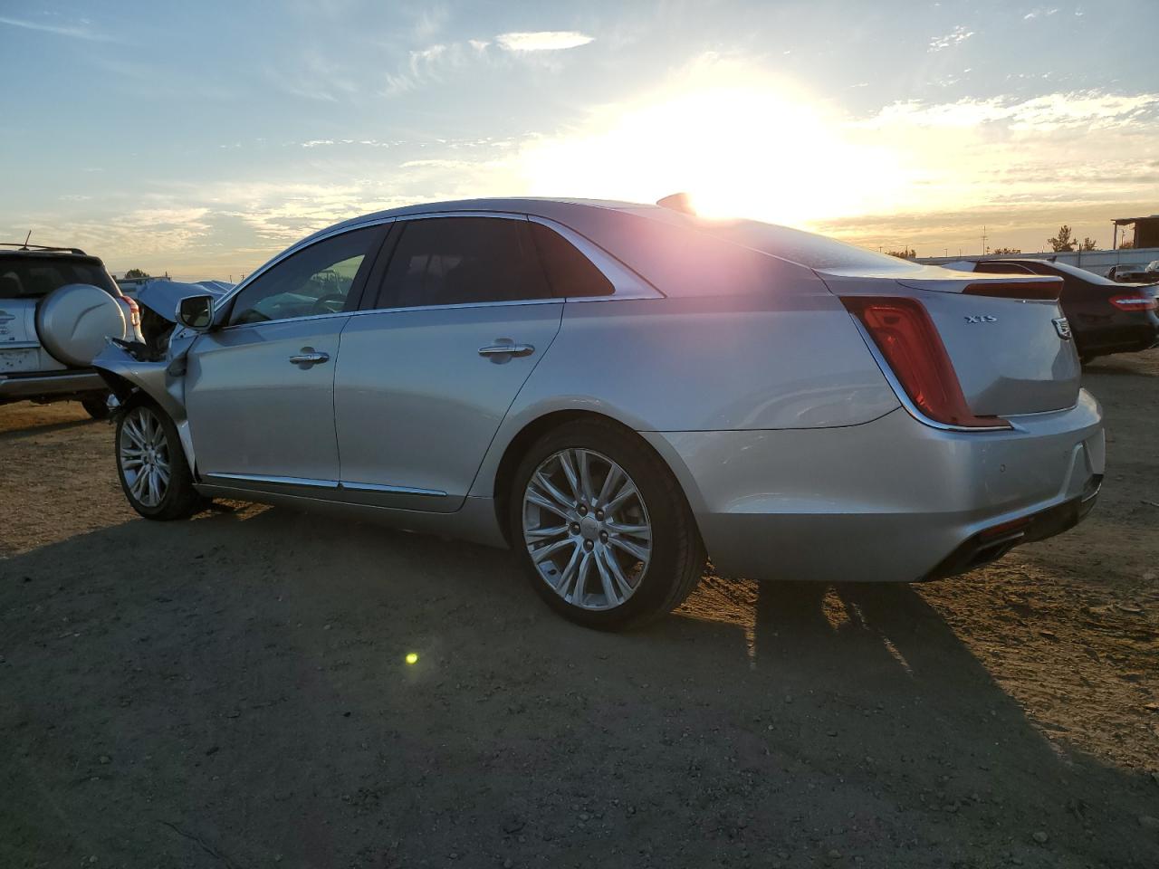 Image 2 of 2019 CADILLAC XTS LUXURY 2019 with VIN 2G61M5S3XK9146351