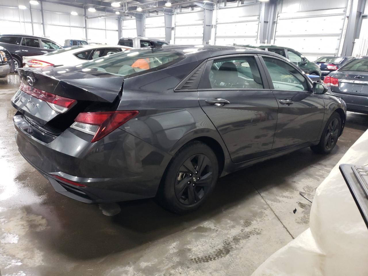 Obraz 3 z 2023 HYUNDAI ELANTRA SEL 2023 z VIN 5NPLM4AG2PH104927