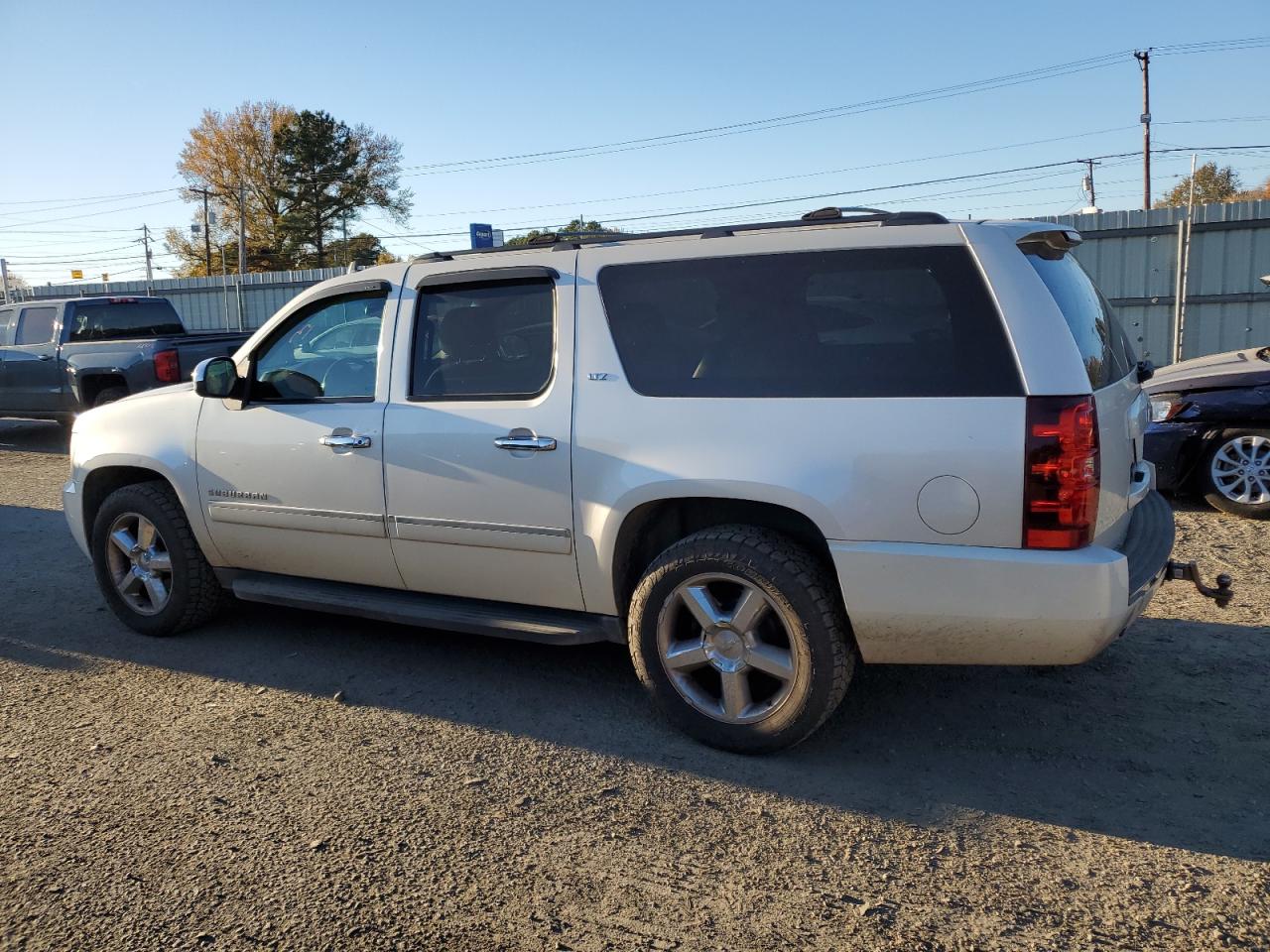 Obraz 2 z 2012 CHEVROLET SUBURBAN K1500 LTZ 2012 z VIN 1GNSKKE77CR131759