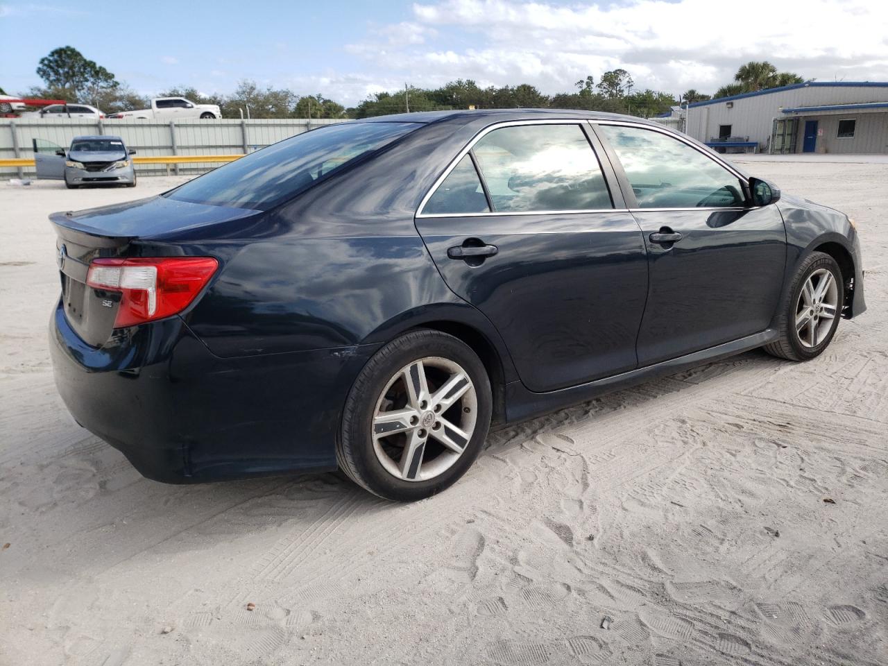 Изображение 3 2012 TOYOTA CAMRY BASE 2012 с VIN 4T1BF1FK3CU198152