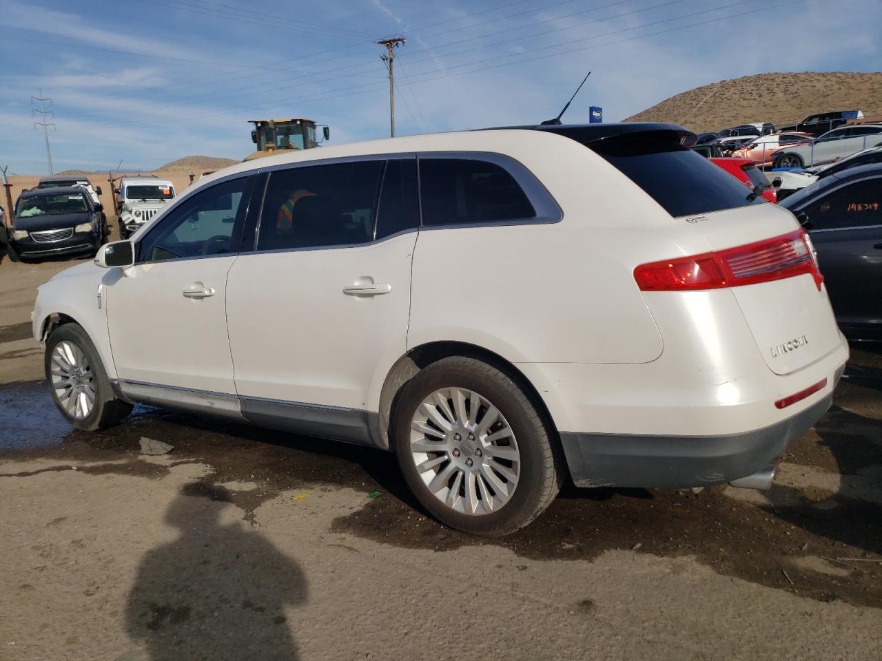 Изображение 2 2012 LINCOLN MKT  2012 с VIN 2LMHJ5FR0CBL50265