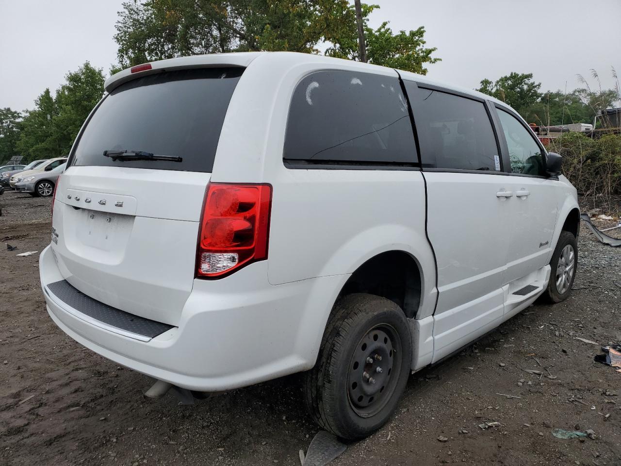 Изображение 3 2018 DODGE GRAND CARAVAN SE 2018 с VIN 2C4RDGBG0JR155850