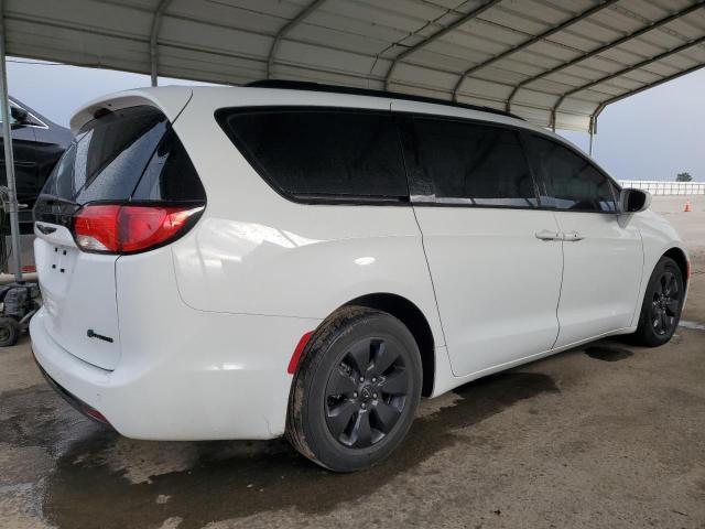 Image 3 of 2020 CHRYSLER PACIFICA HYBRID TOURING L 2020 with VIN 2C4RC1L74LR270386