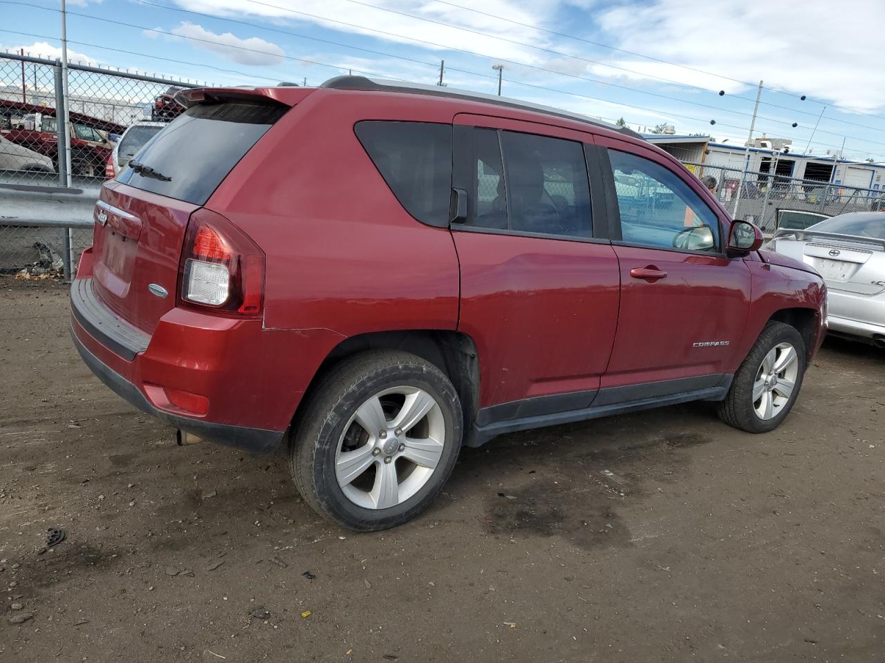 Image 3 of 2016 JEEP COMPASS LATITUDE 2016 with VIN 1C4NJDEB3GD685523