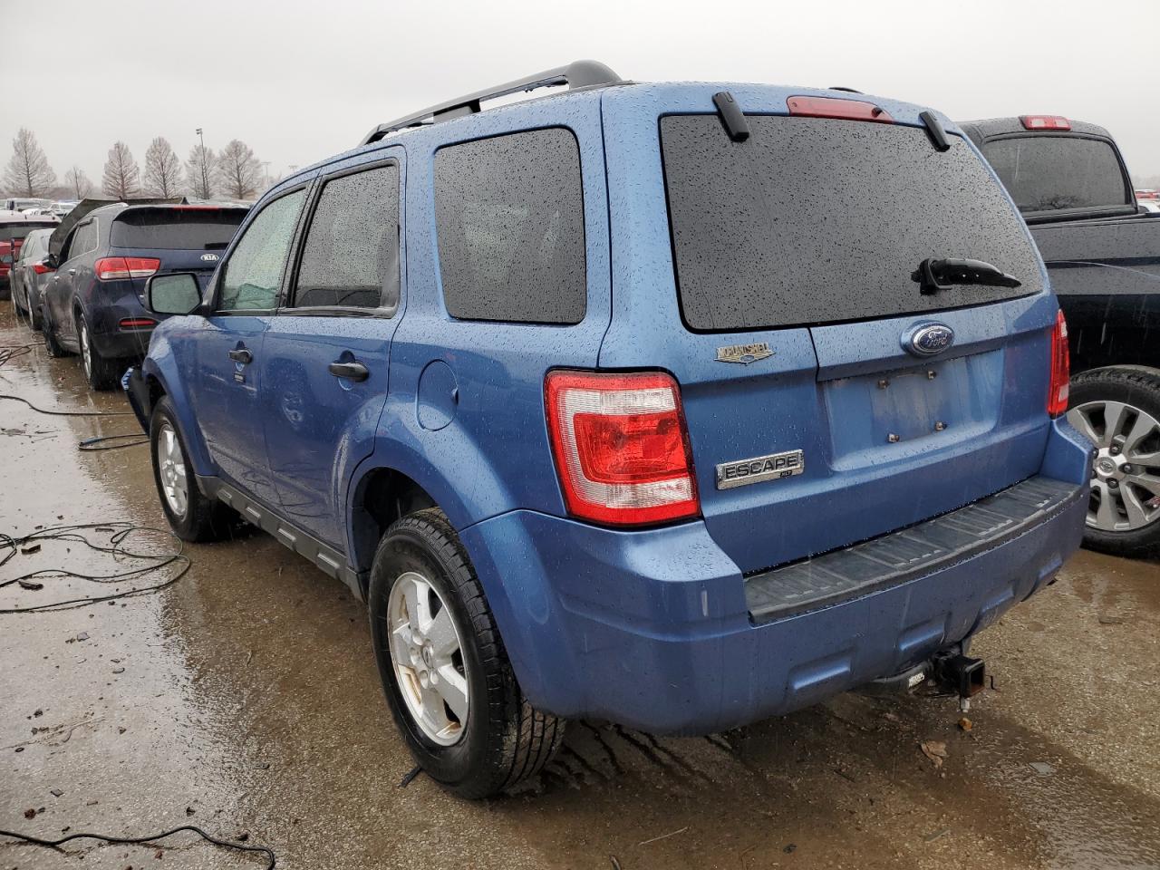 Image 2 of 2009 FORD ESCAPE XLT 2009 with VIN 1FMCU03G09KA58584