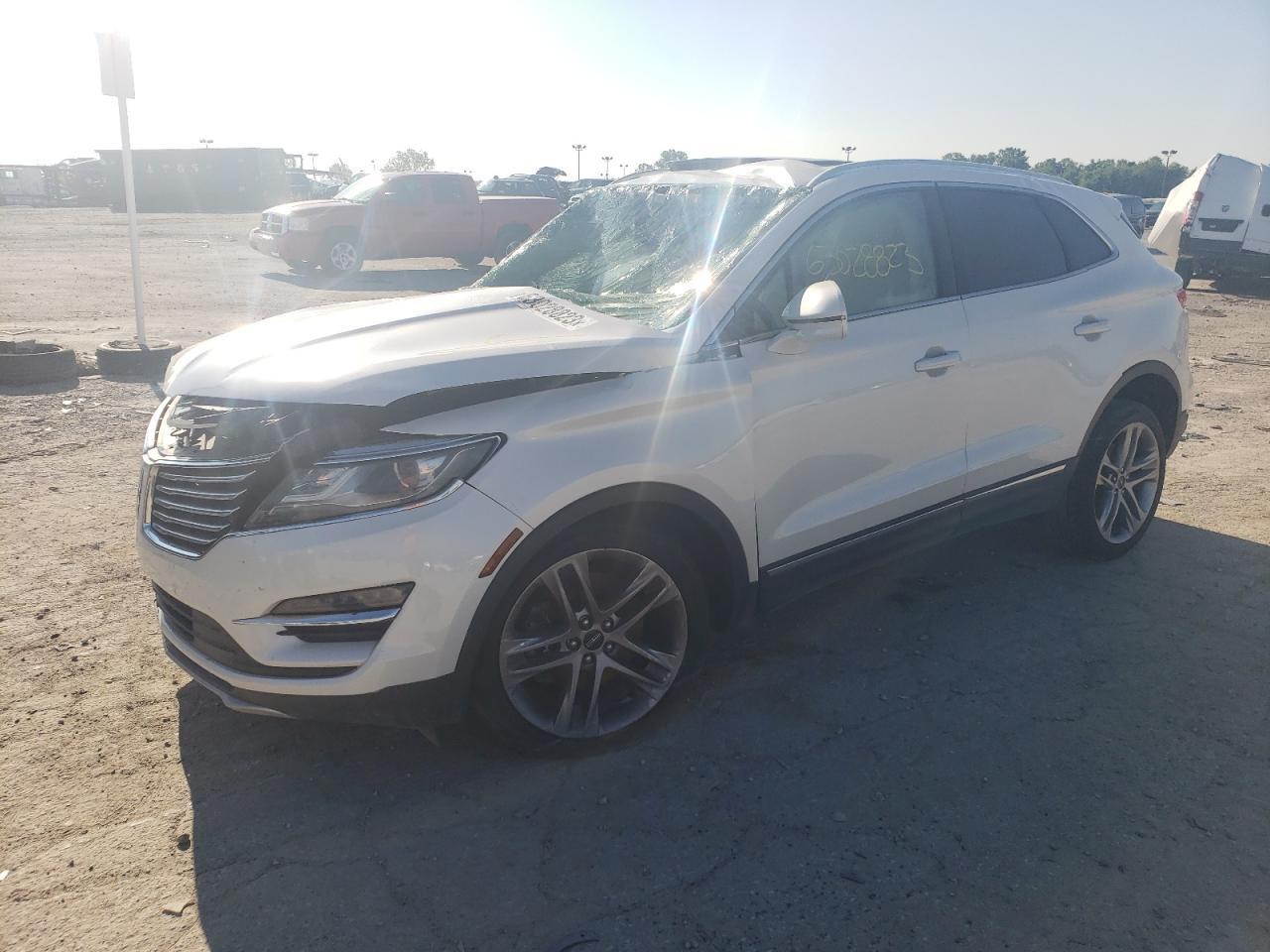 Изображение 1 2015 LINCOLN MKC  2015 с VIN 5LMTJ2AH3FUJ33761