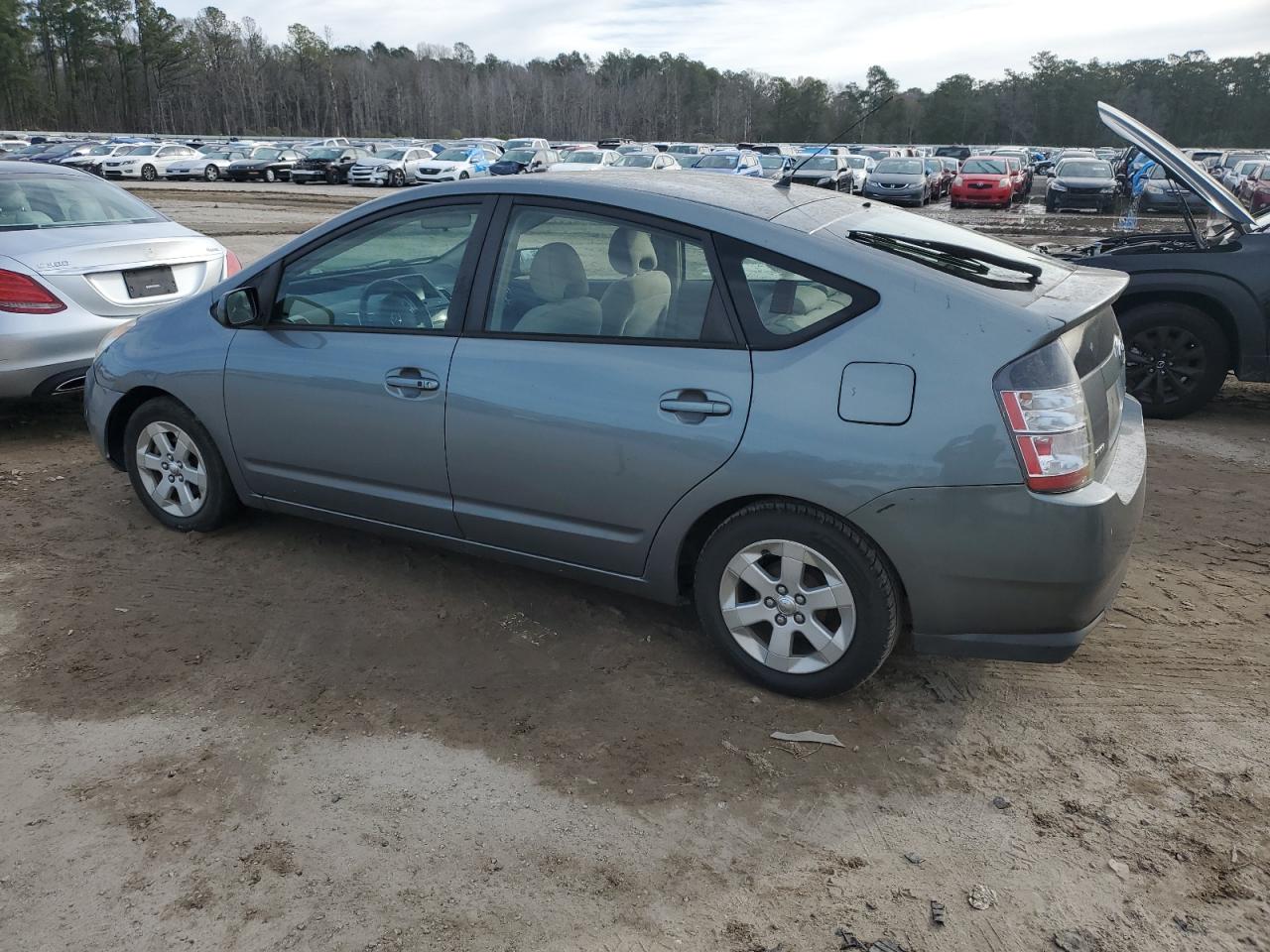 Изображение 2 2004 TOYOTA PRIUS  2004 с VIN JTDKB20U440113358