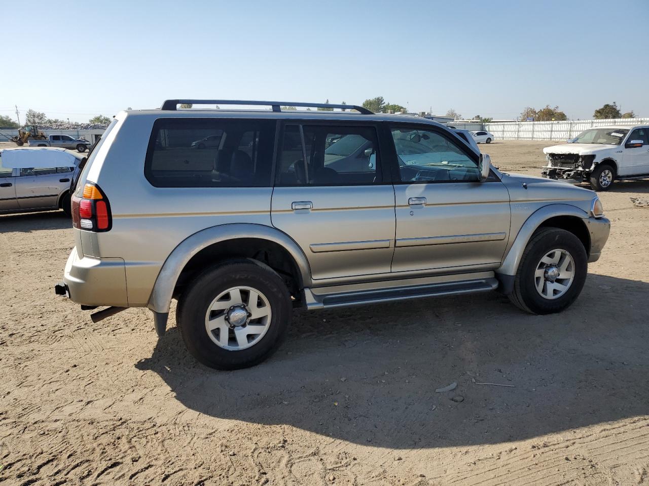 Изображение 3 2001 MITSUBISHI MONTERO SPORT LIMITED 2001 с VIN JA4LS41R31P044895