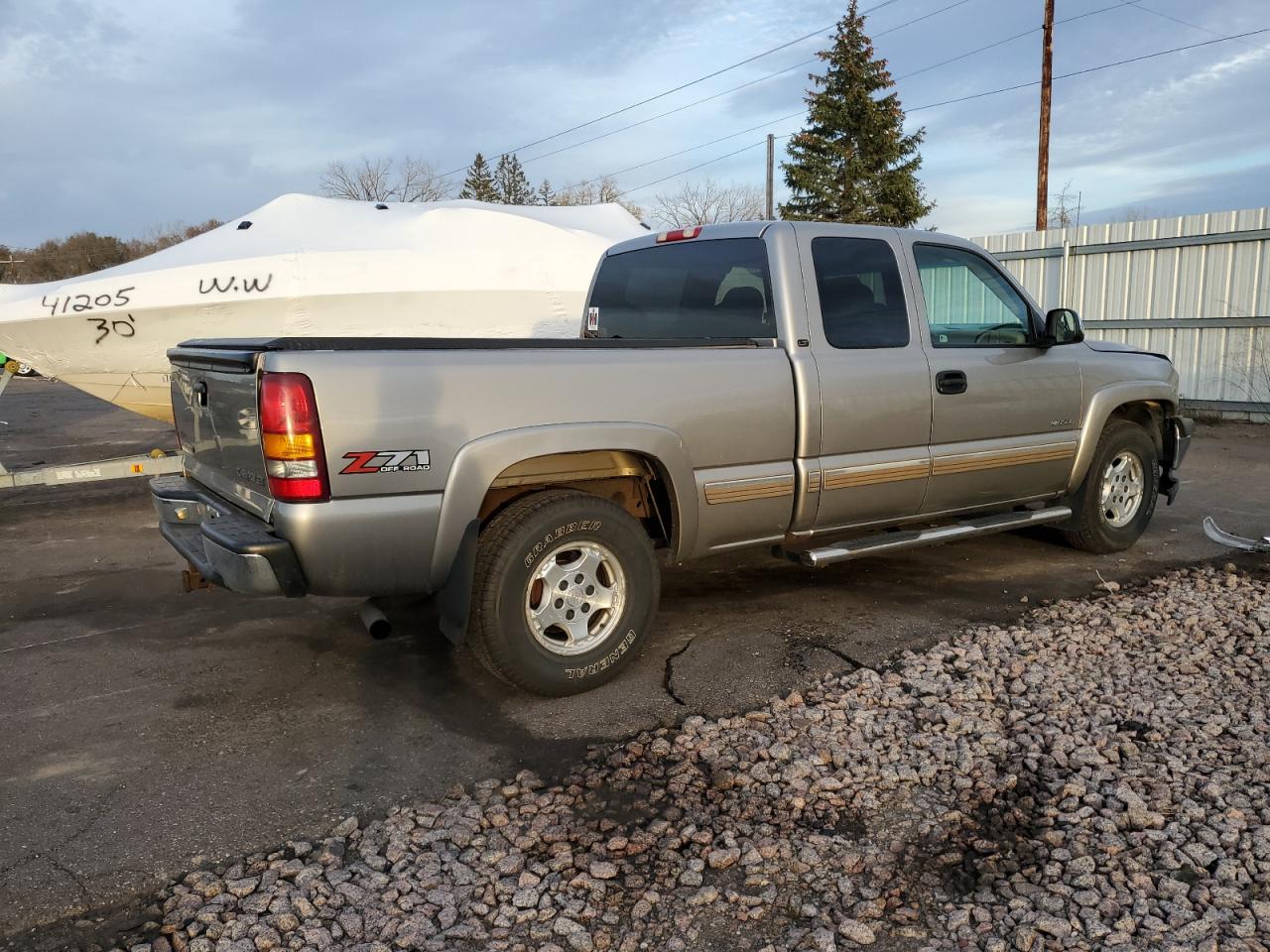 Изображение 3 2001 CHEVROLET SILVERADO K1500 2001 с VIN 2GCEK19T811328436