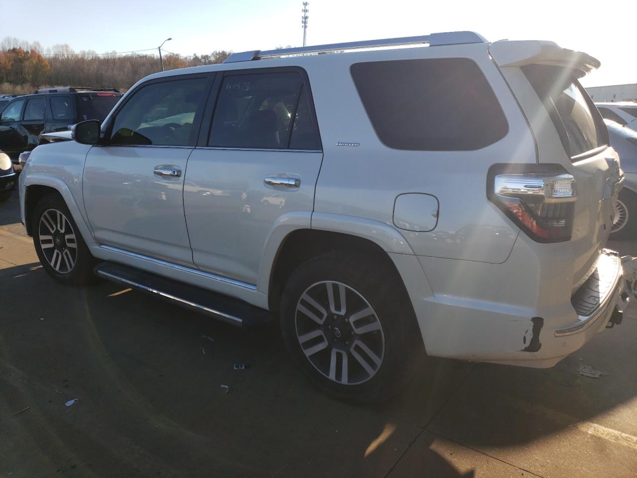 Image 2 of 2023 TOYOTA 4RUNNER LIMITED 2023 with VIN JTEDU5JR9P5291199