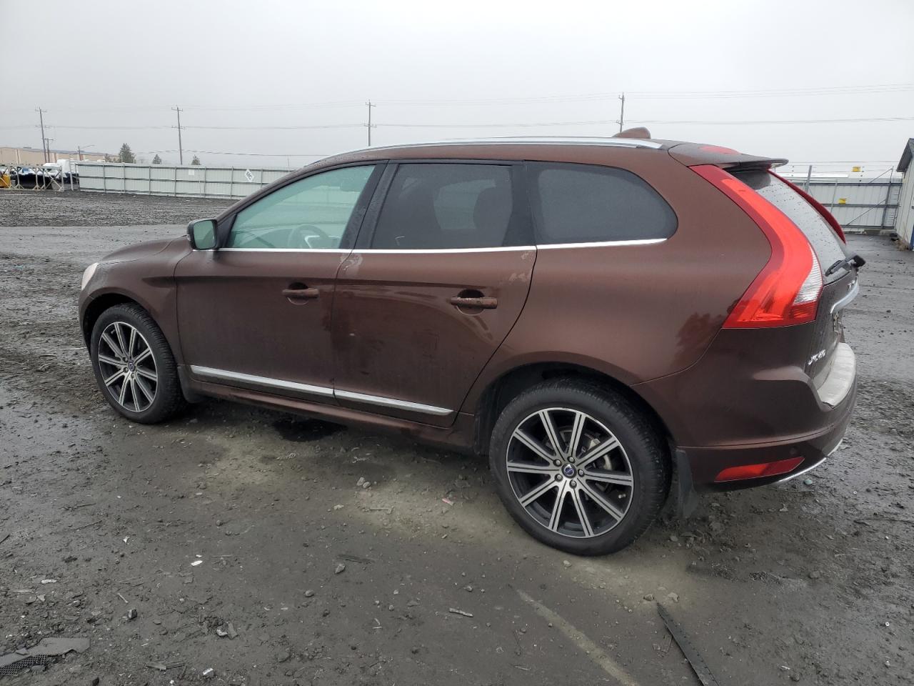 Image 2 of 2014 VOLVO XC60 T6 2014 with VIN YV4902DZXE2515625