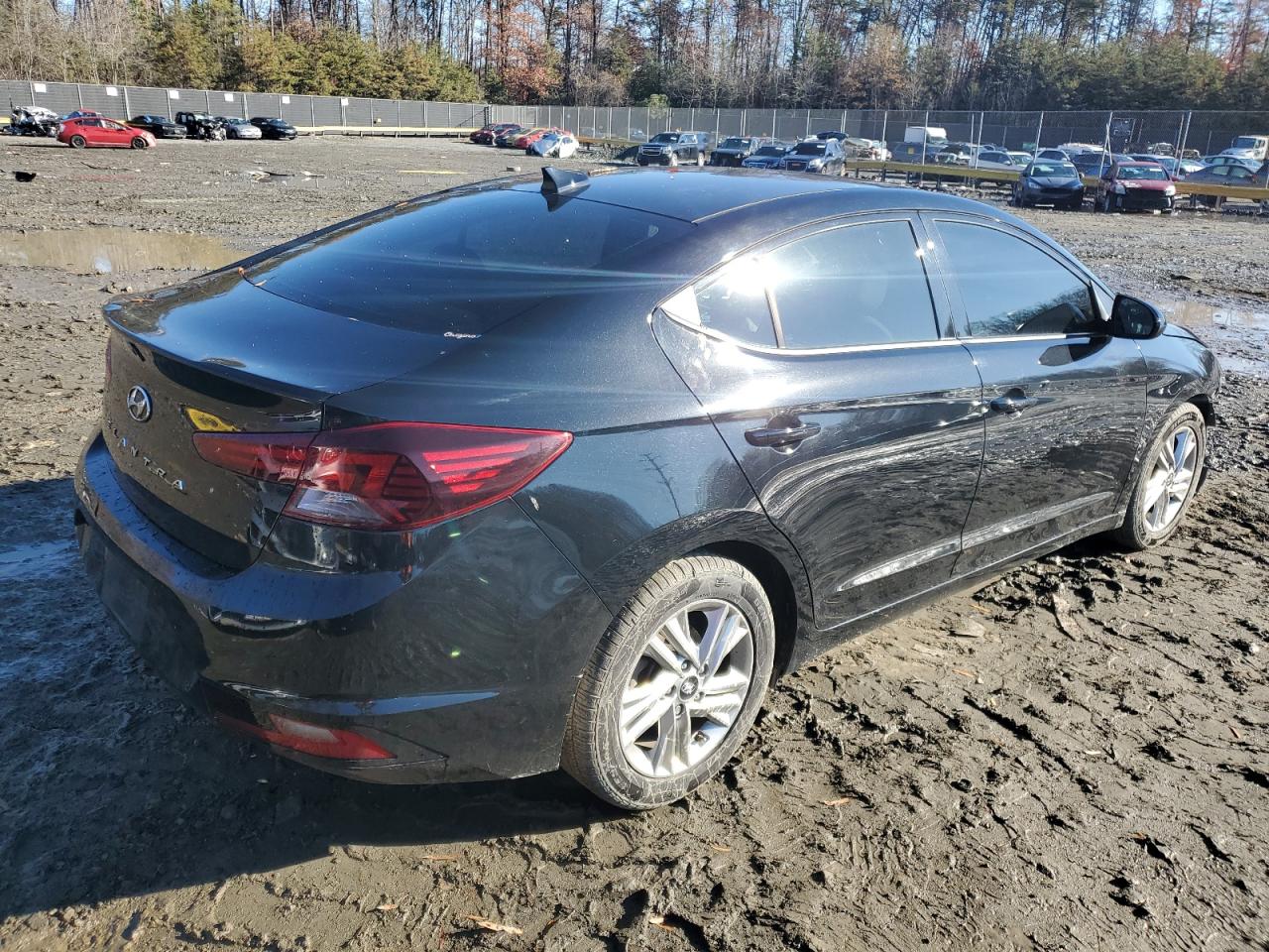 Image 3 of 2020 HYUNDAI ELANTRA SEL 2020 with VIN 5NPD84LF7LH566469