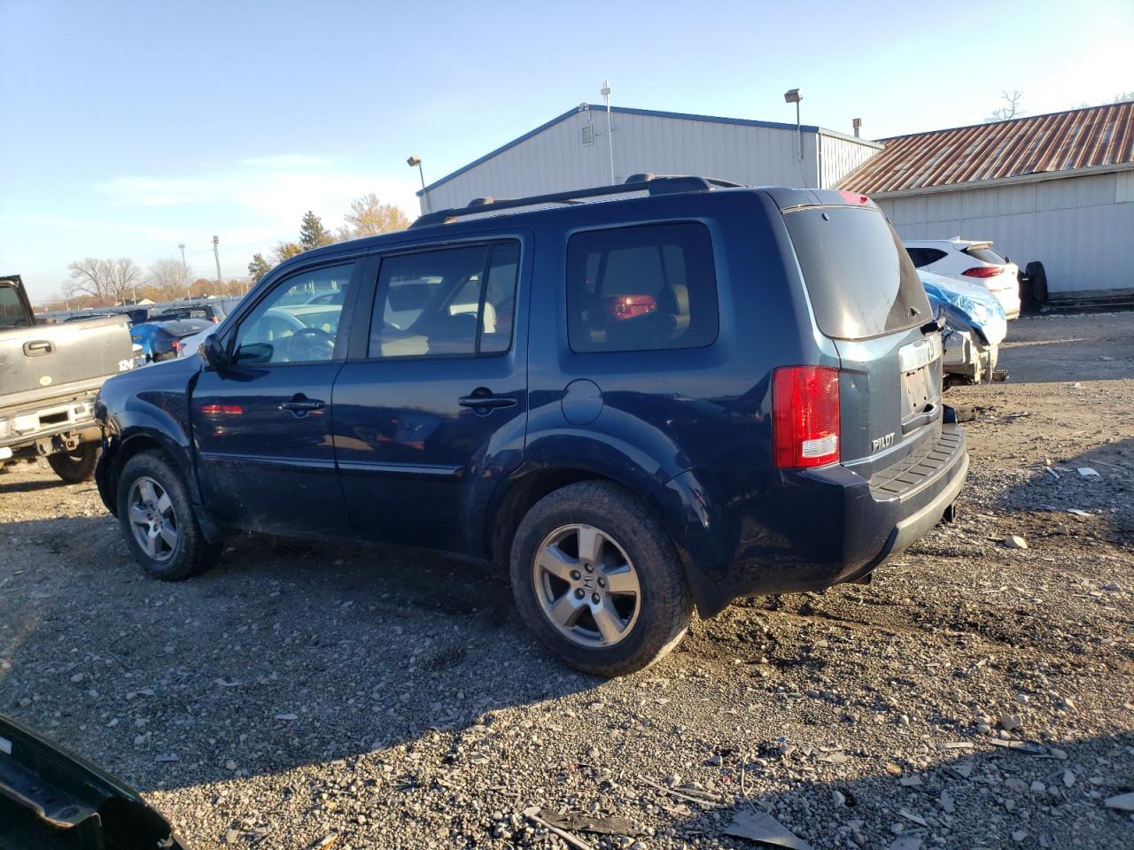 Изображение 2 2011 HONDA PILOT EXL 2011 с VIN 5FNYF4H60BB027222