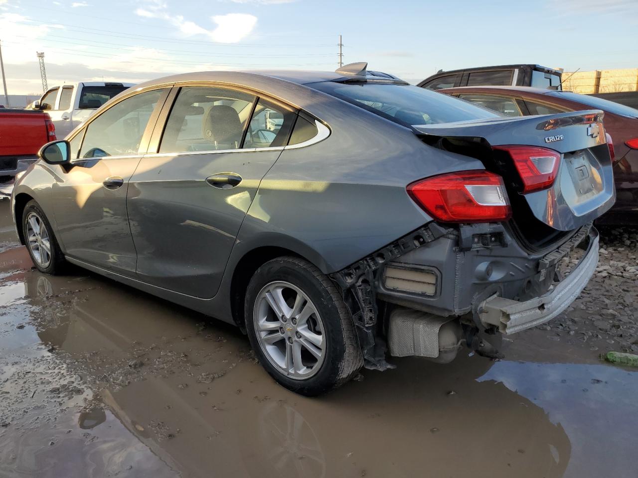 Image 2 of 2018 CHEVROLET CRUZE LT 2018 with VIN 1G1BE5SM2J7164987