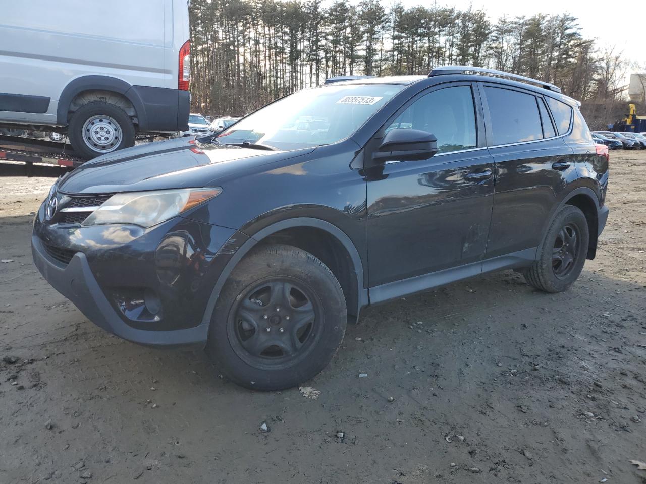 Image 1 of 2013 TOYOTA RAV4 LE 2013 with VIN 2T3BFREV8DW077250