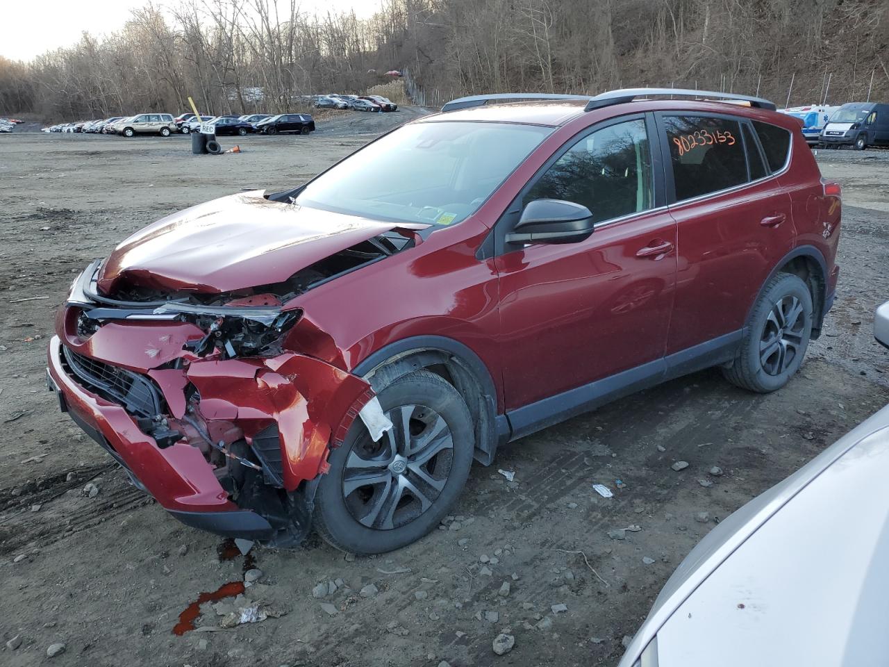 Obraz 1 z 2018 TOYOTA RAV4 LE 2018 z VIN 2T3BFREV2JW841427