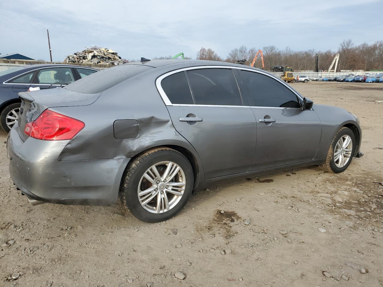 Image 3 of 2013 INFINITI G37  2013 with VIN JN1CV6AR5DM356475