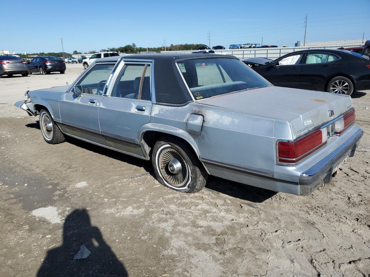 Image 2 of 1989 MERCURY GRAND MARQUIS LS 1989 with VIN 2MEBM75F9KX611375