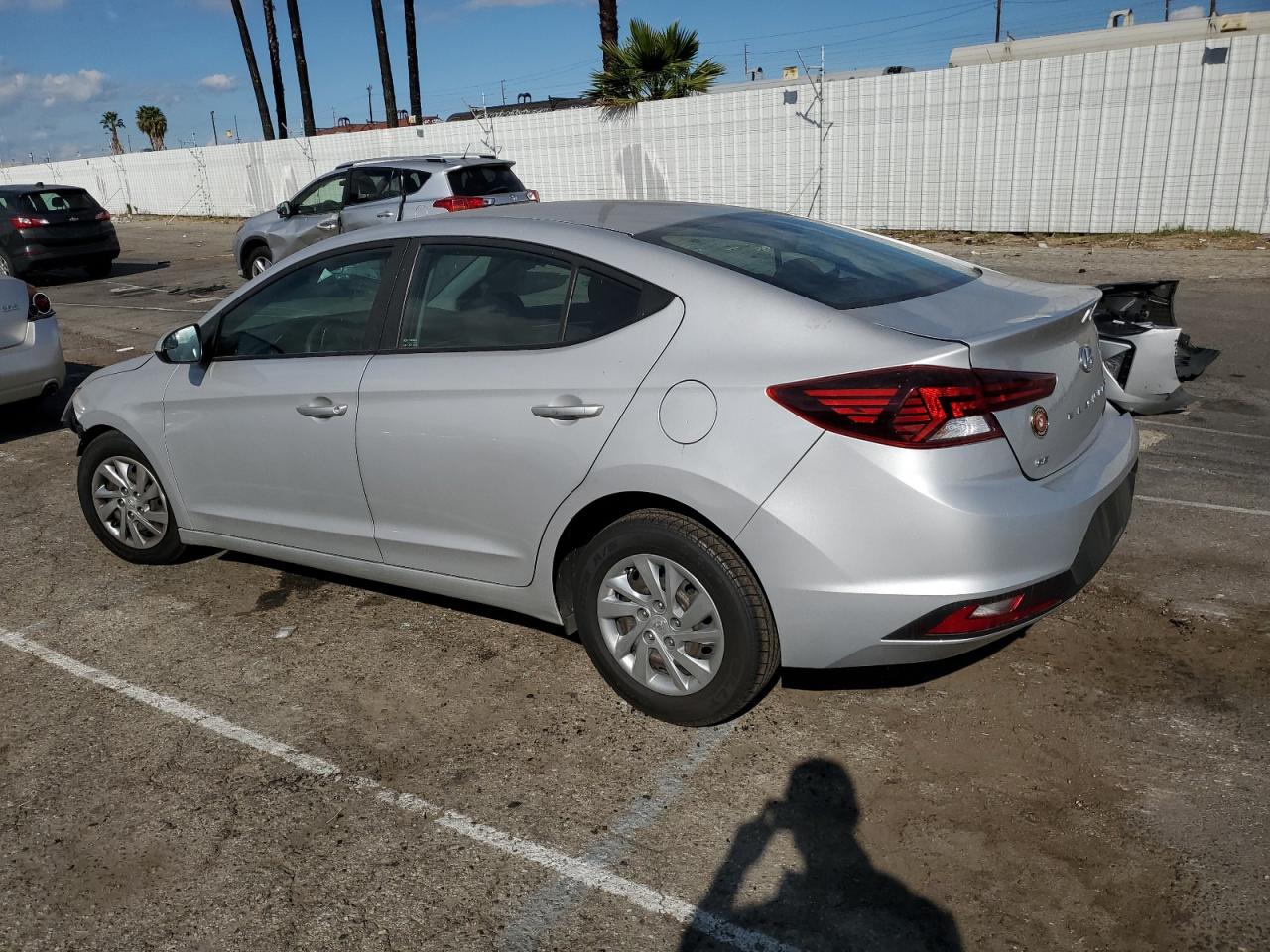 Изображение 2 2019 HYUNDAI ELANTRA SE 2019 с VIN KMHD74LF0KU782683