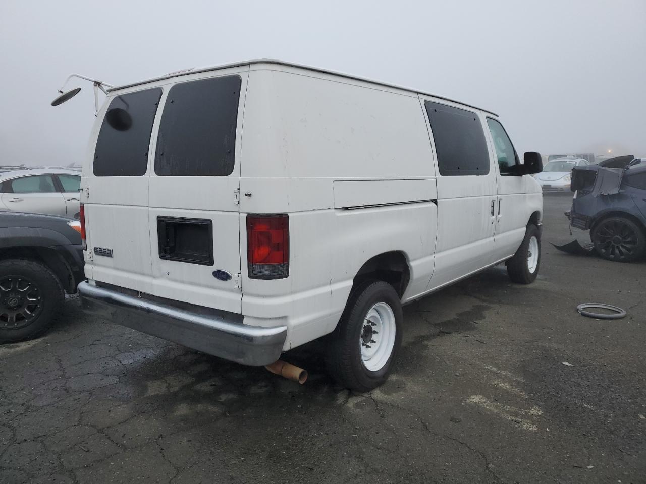 Изображение 3 2010 FORD ECONOLINE E250 VAN 2010 с VIN 1FTNE2EL6ADA59019
