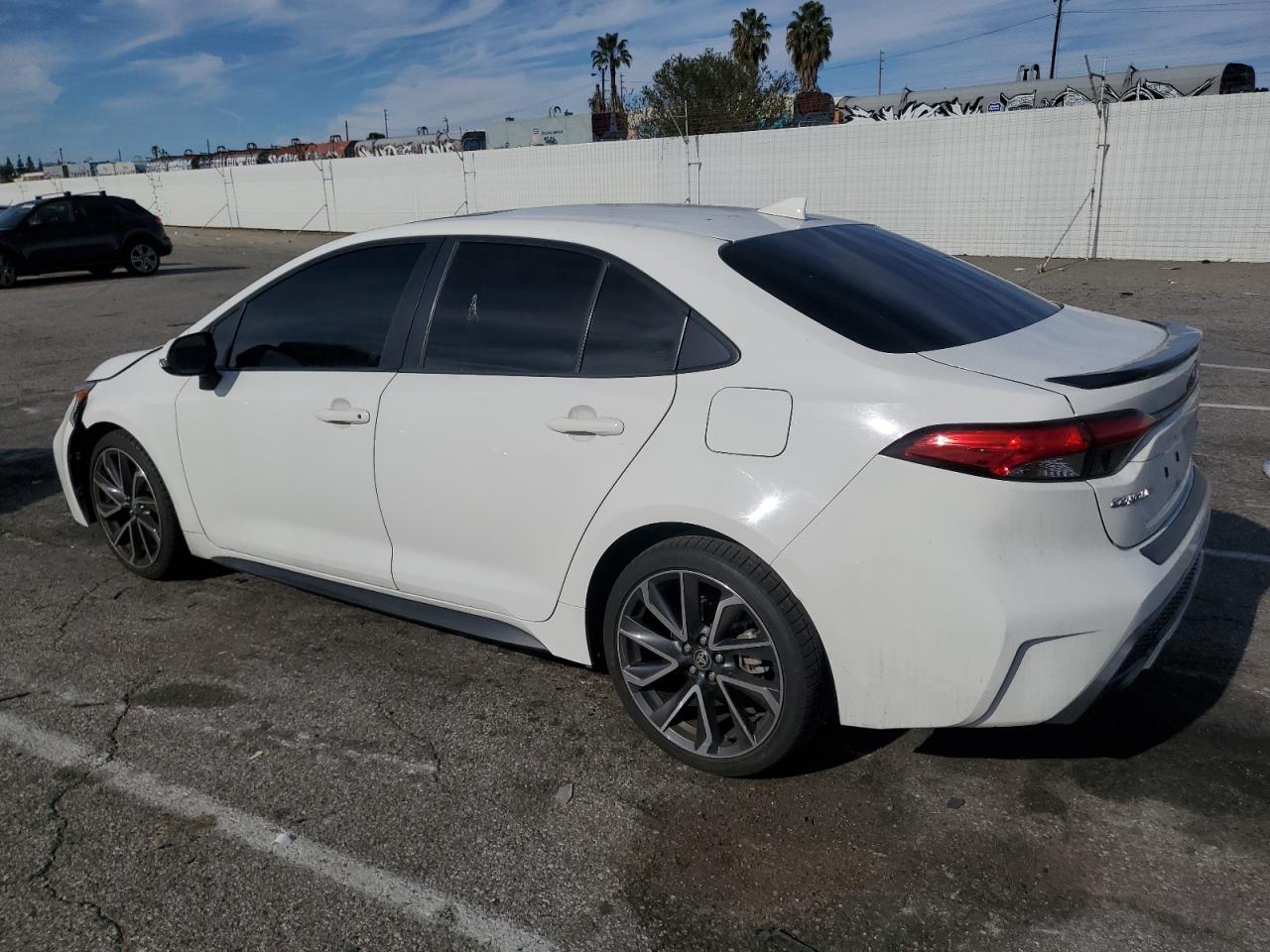 Image 2 of 2020 TOYOTA COROLLA XSE 2020 with VIN JTDT4RCEXLJ009185