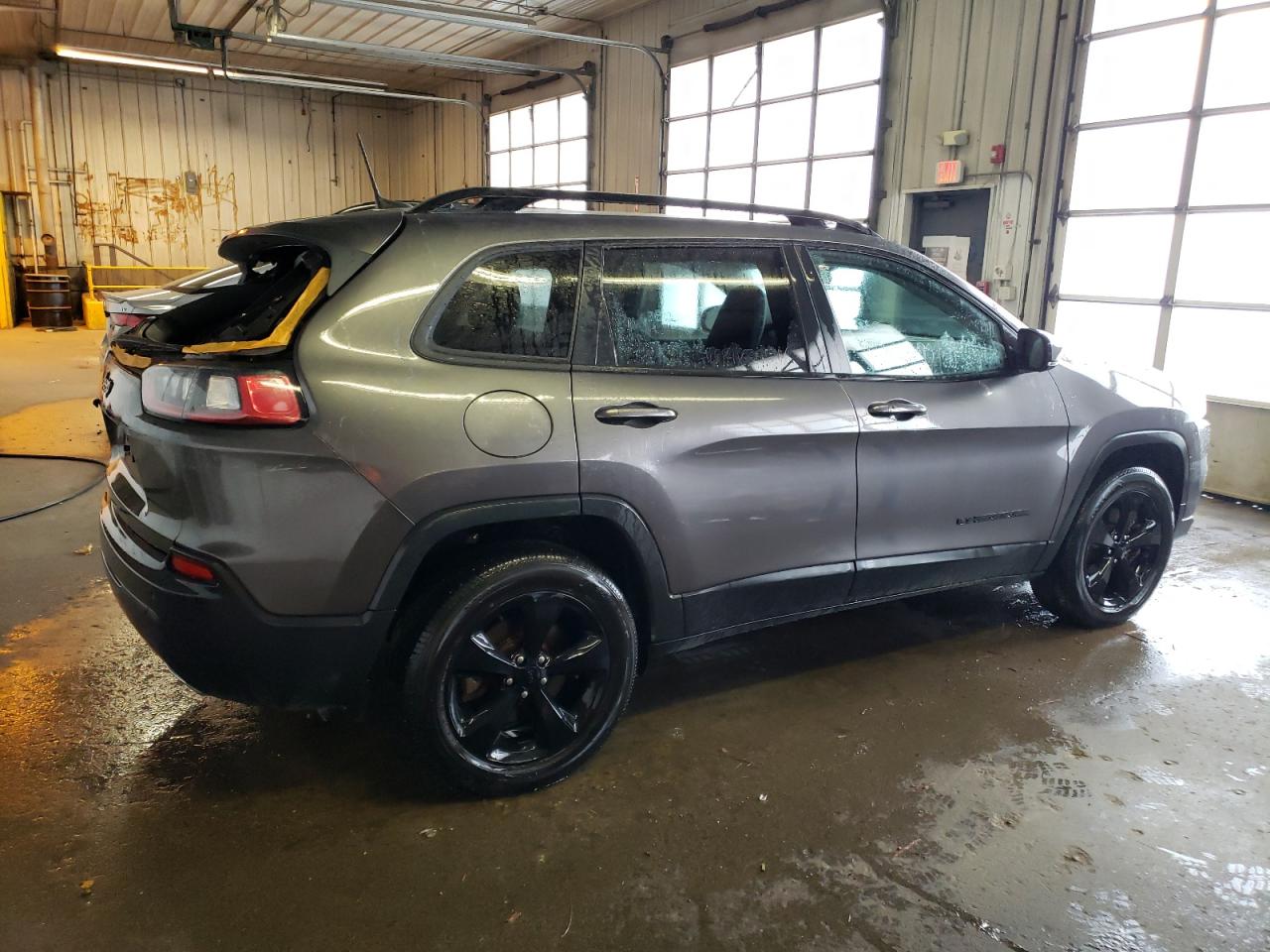 Image 3 of 2019 JEEP CHEROKEE LATITUDE PLUS 2019 with VIN 1C4PJMLX8KD299213