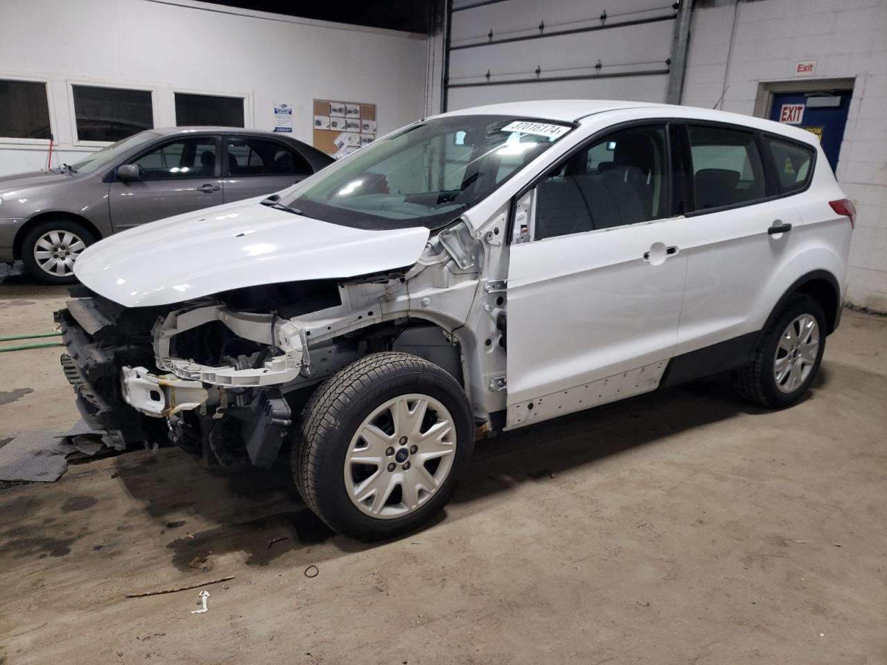 Изображение 1 2013 FORD ESCAPE S 2013 с VIN 1FMCU0F76DUB23611