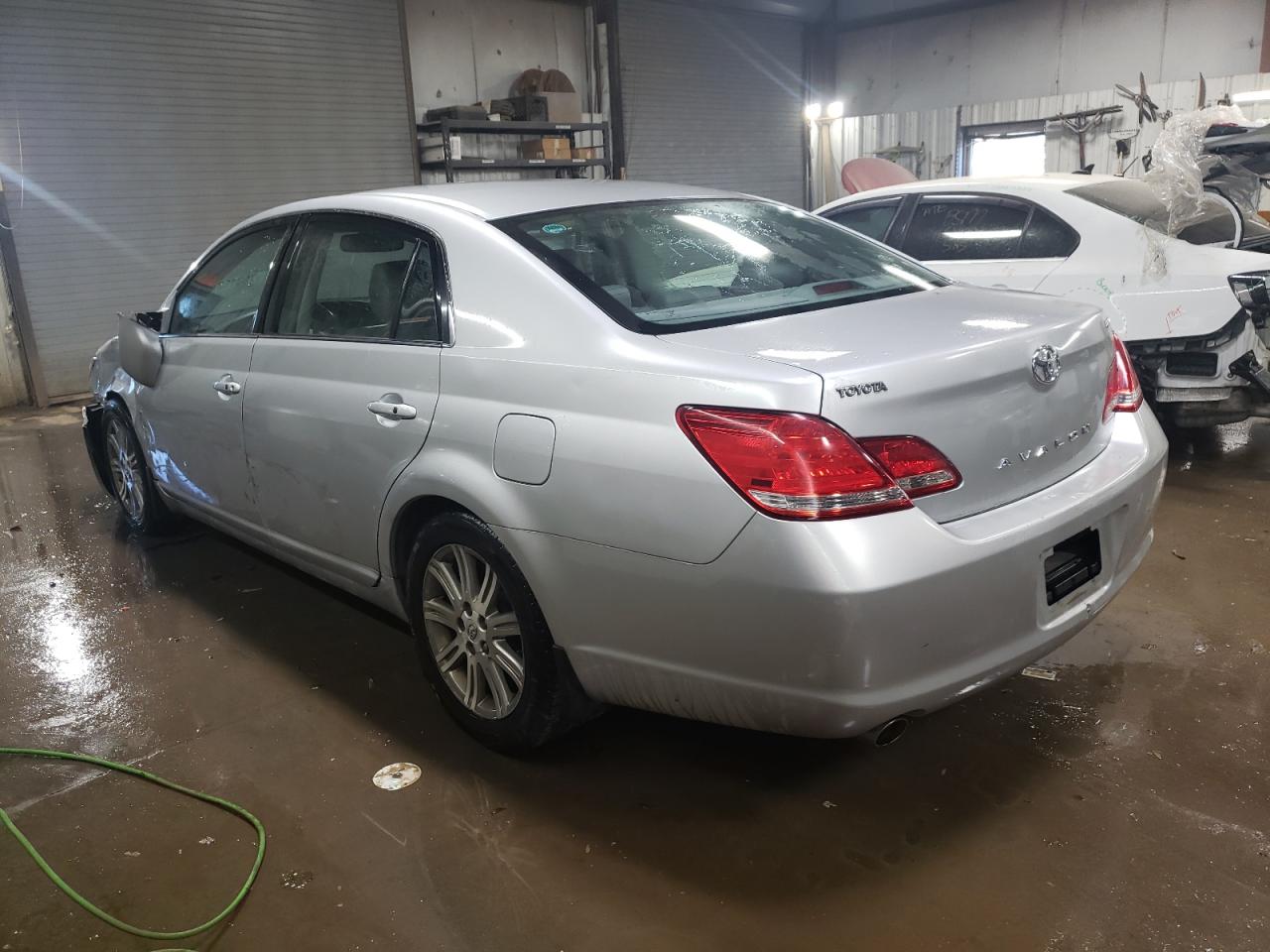 Image 2 of 2007 TOYOTA AVALON XL 2007 with VIN 4T1BK36B57U190339