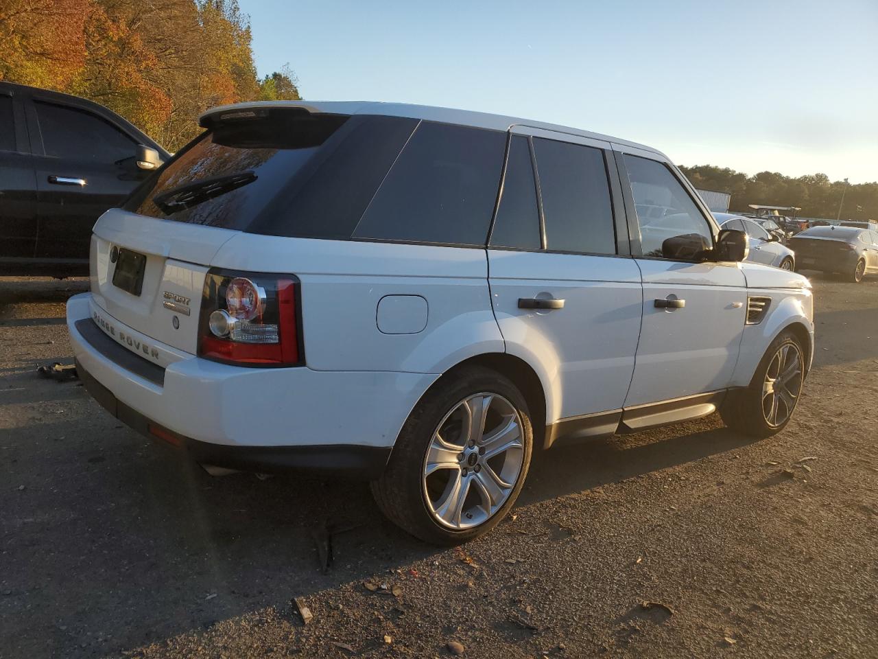 Image 3 of 2011 LAND ROVER RANGE ROVER SPORT LUX 2011 with VIN SALSK2D49BA705106