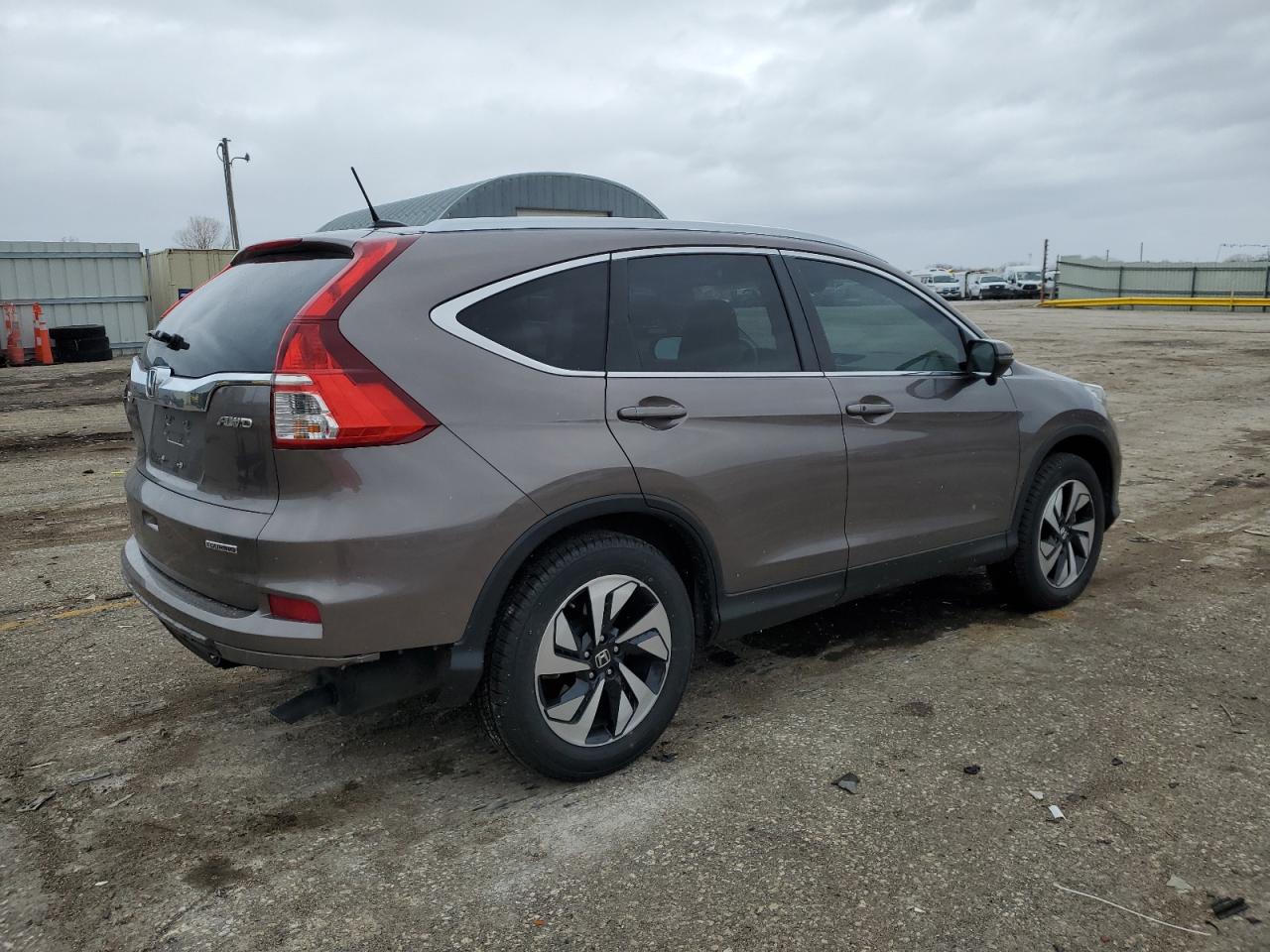 Image 3 of 2016 HONDA CR-V TOURING 2016 with VIN 5J6RM4H92GL103039