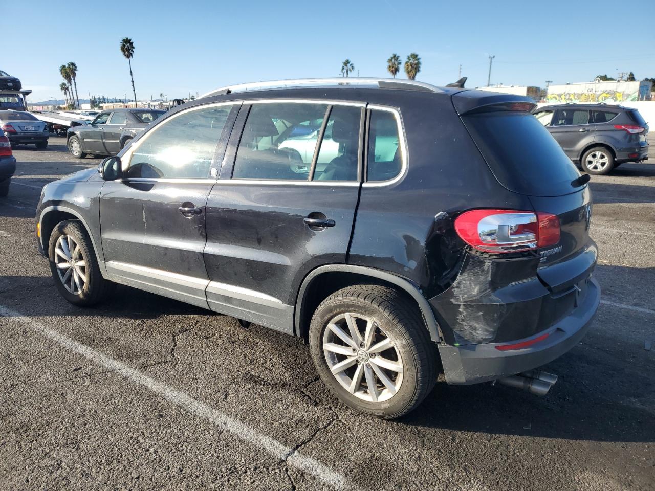 Изображение 2 2017 VOLKSWAGEN TIGUAN WOLFSBURG 2017 с VIN WVGRV7AXXHK013931